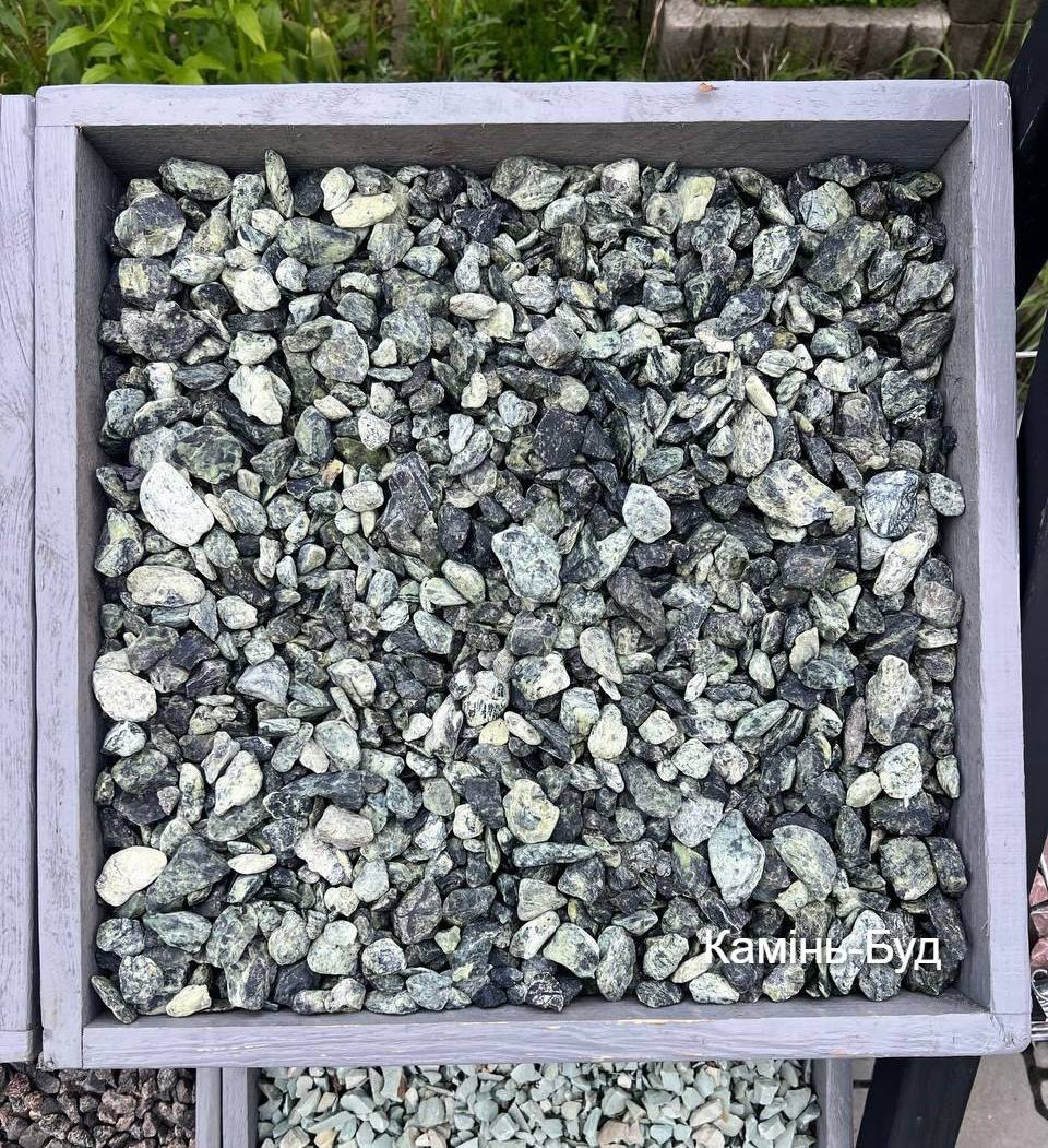 Галька зелена